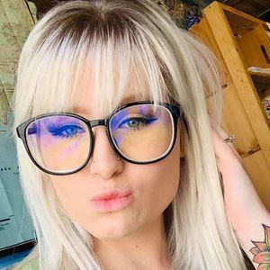 Meet your Posher, Shelby